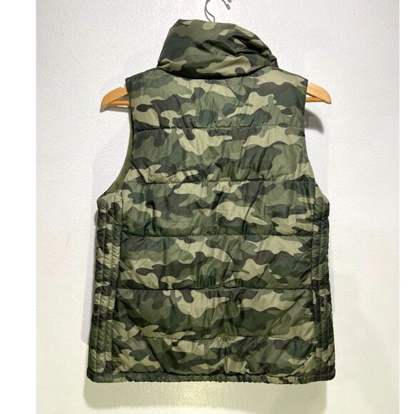Old Navy quilted puffer Jacket vest green army camo winter outdoor sport women M - Picture 3 of 8